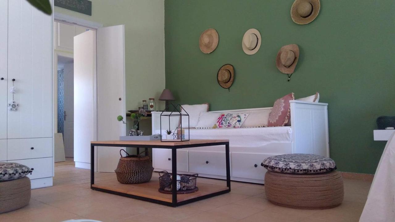 Olive Garden Guest House Кипарисия Екстериор снимка