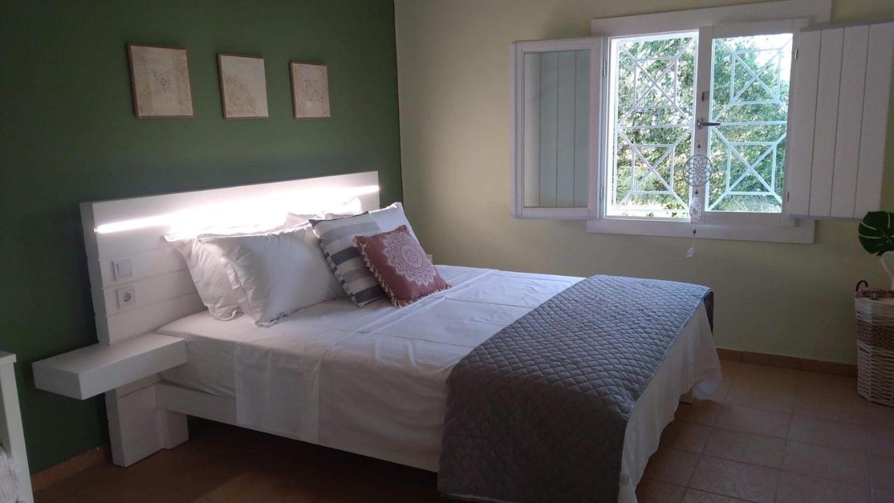 Olive Garden Guest House Кипарисия Екстериор снимка